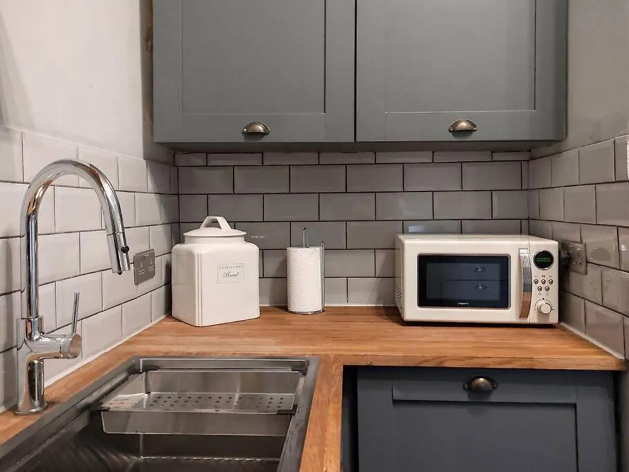 Beautiful Georgian New Town 2 Bed Apartment Edinburgh